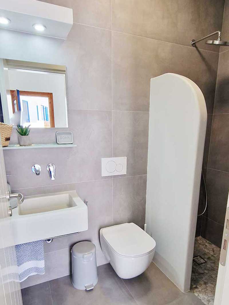 Το μπάνιο στο διαμέρισμα 4