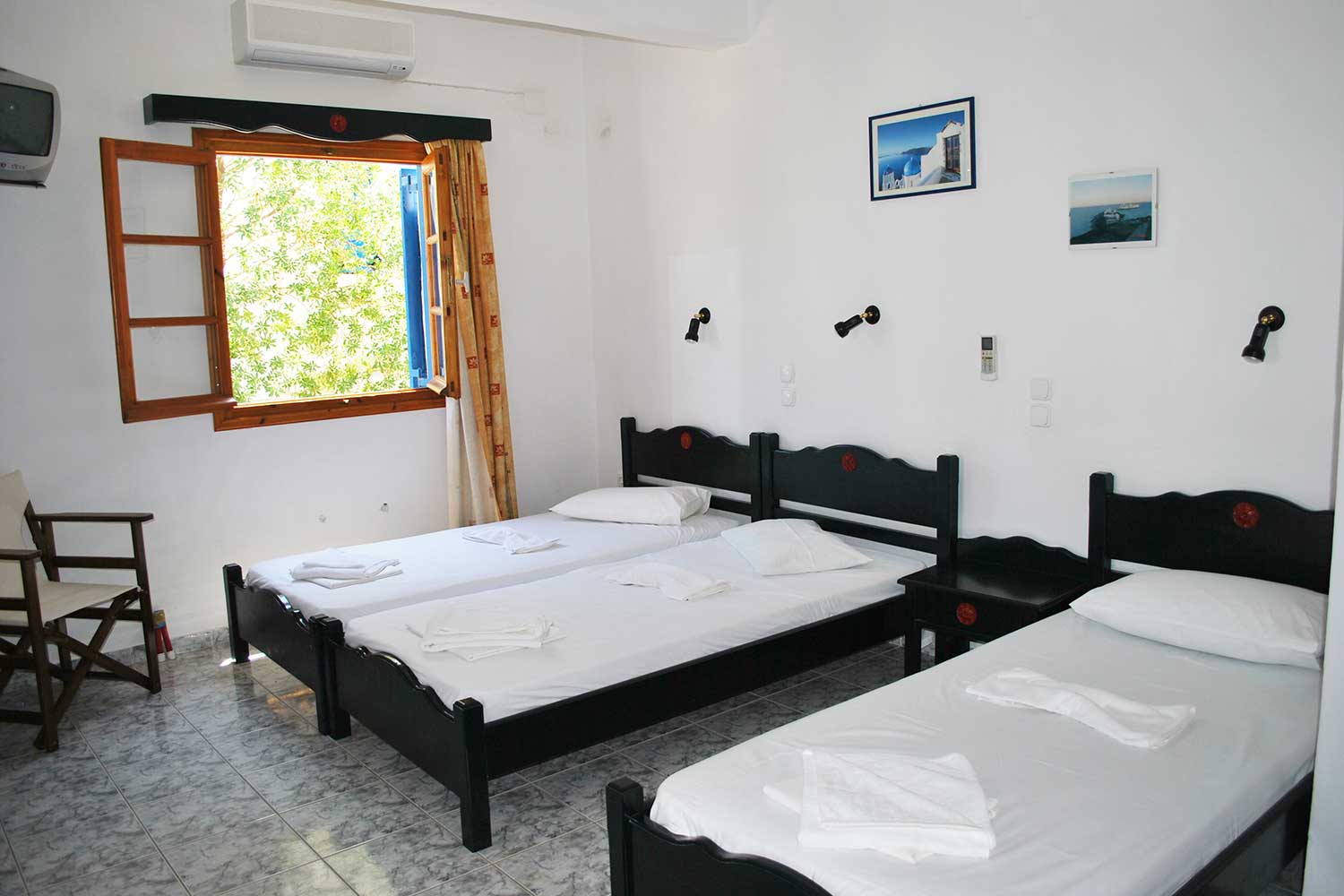 Το δωμάτιο 6 στα Foskolos studios and apartments στη Σίφνο