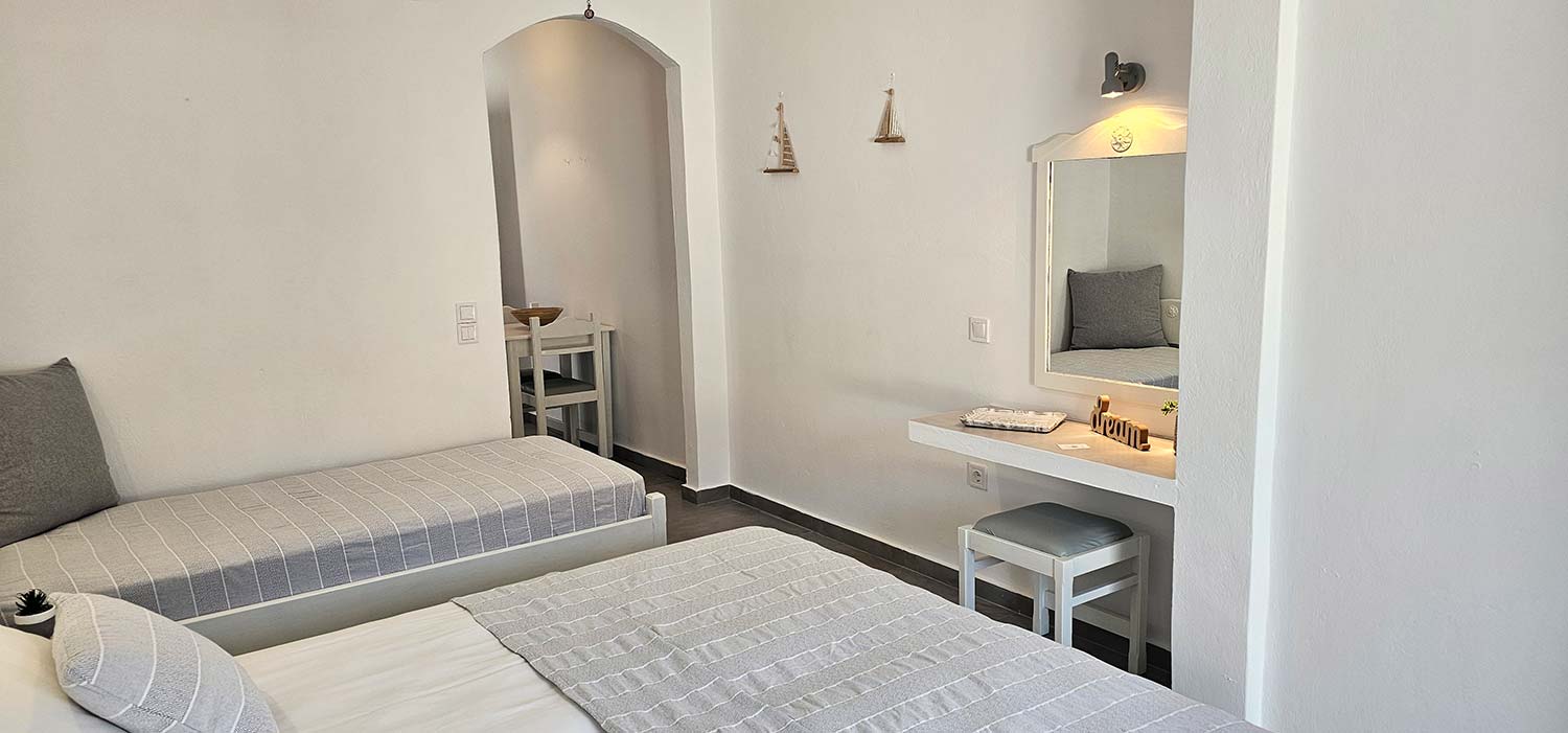 Το εσωτερικό του Studio 1 στα Foskolos studios and apartments στη Σίφνο